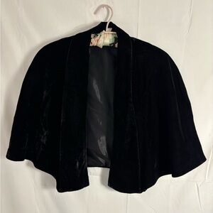 VTG Black Velvet Formal Classic Elegant Women’s Cape Sweater Size M